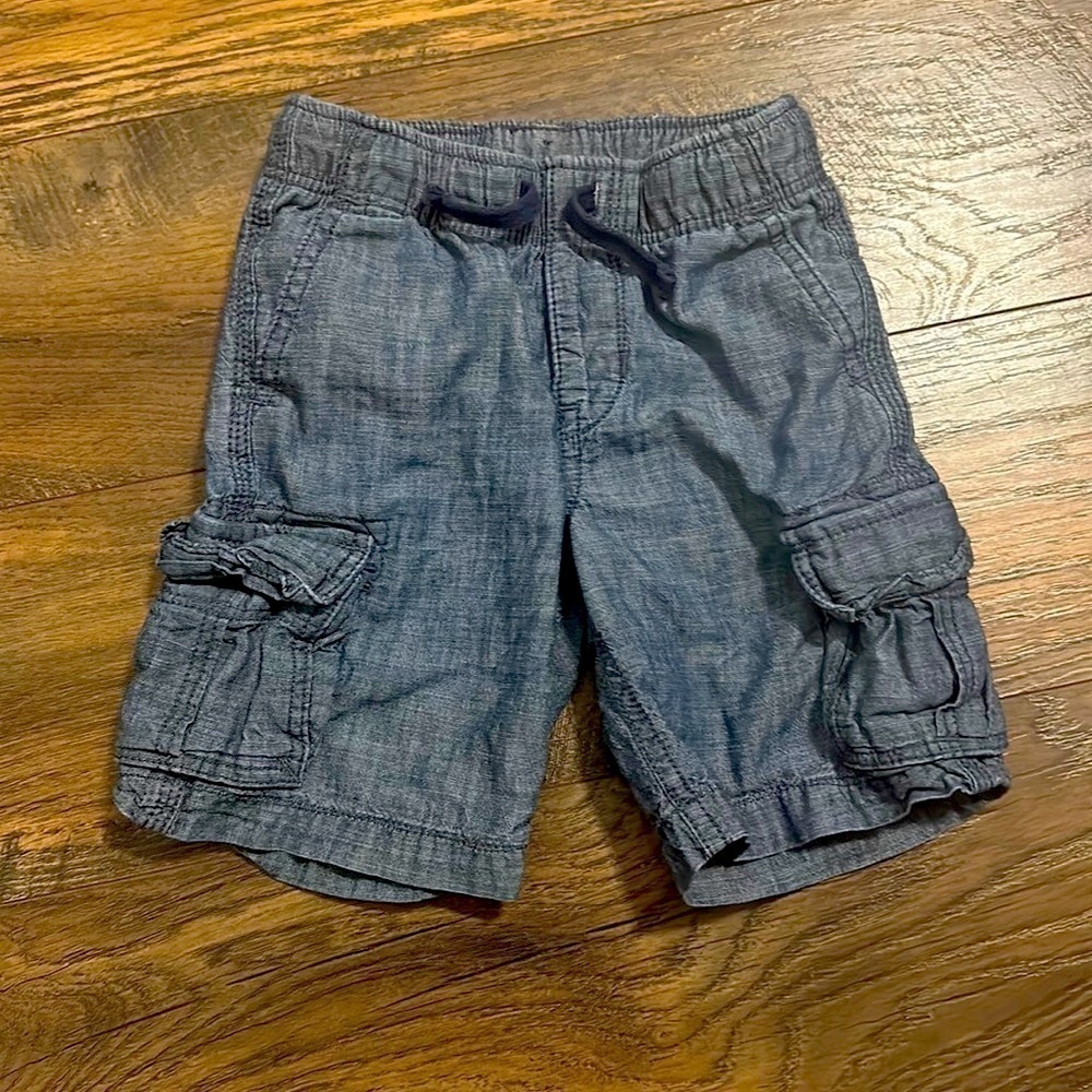 Gap cargo shorts 3 years old​​